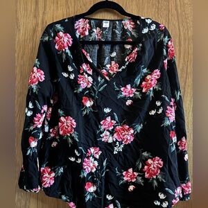 OLD NAVY Women's Size L Smocked Long-Sleeve V-Neck Blouse-Black Floral